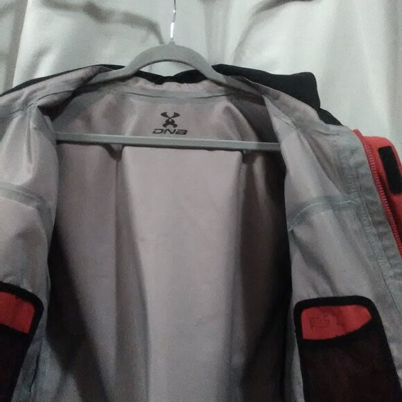 Snowboard jacket - Picture 7 of 14